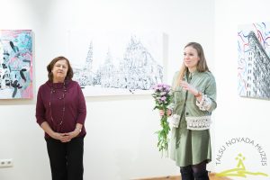 Madaras Lazdiņas gleznu izstādes atklāšana Talsu muzeja Izstāžu zālē